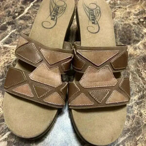 Umberto Raffini Palona brown shoes woman's size 7